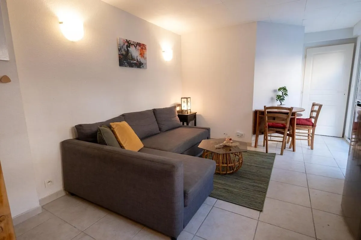 Appartement Avec Terrasse Proche Metro, Stadium,4 Pers 툴루즈 아파트