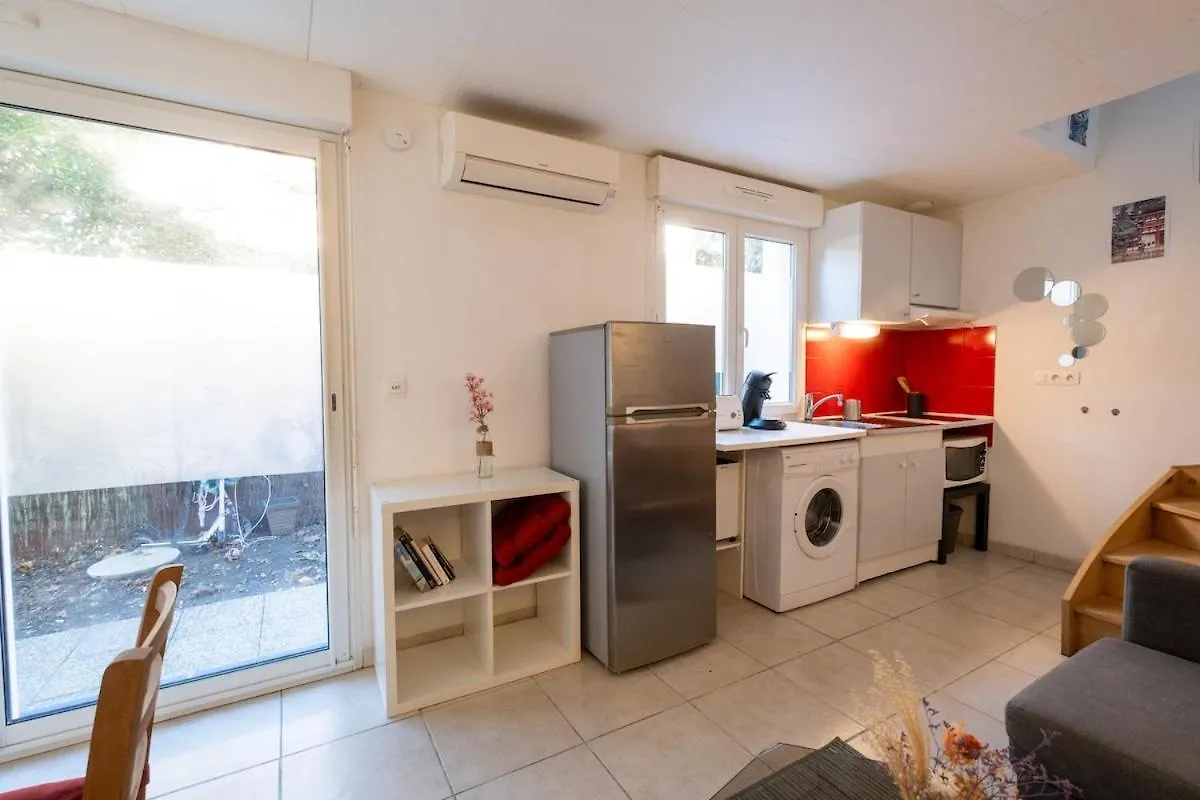 Appartement Avec Terrasse Proche Metro, Stadium,4 Pers 툴루즈 아파트
