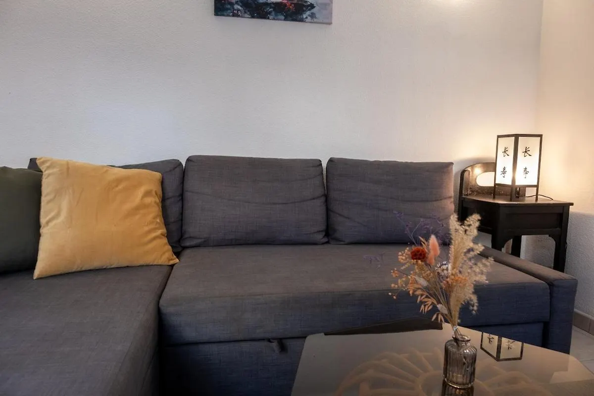 Appartement Avec Terrasse Proche Metro, Stadium,4 Pers 툴루즈 0*,